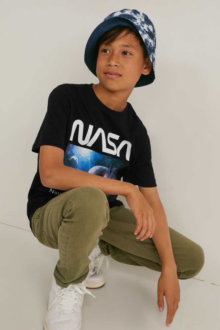 Camiseta C&A Nasa Sleeve Negras | ZFWISR-052