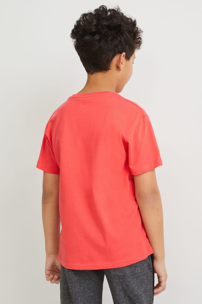 Camiseta C&A Sleeve Augmented Reality Motif Rojas | QAWFZC-135