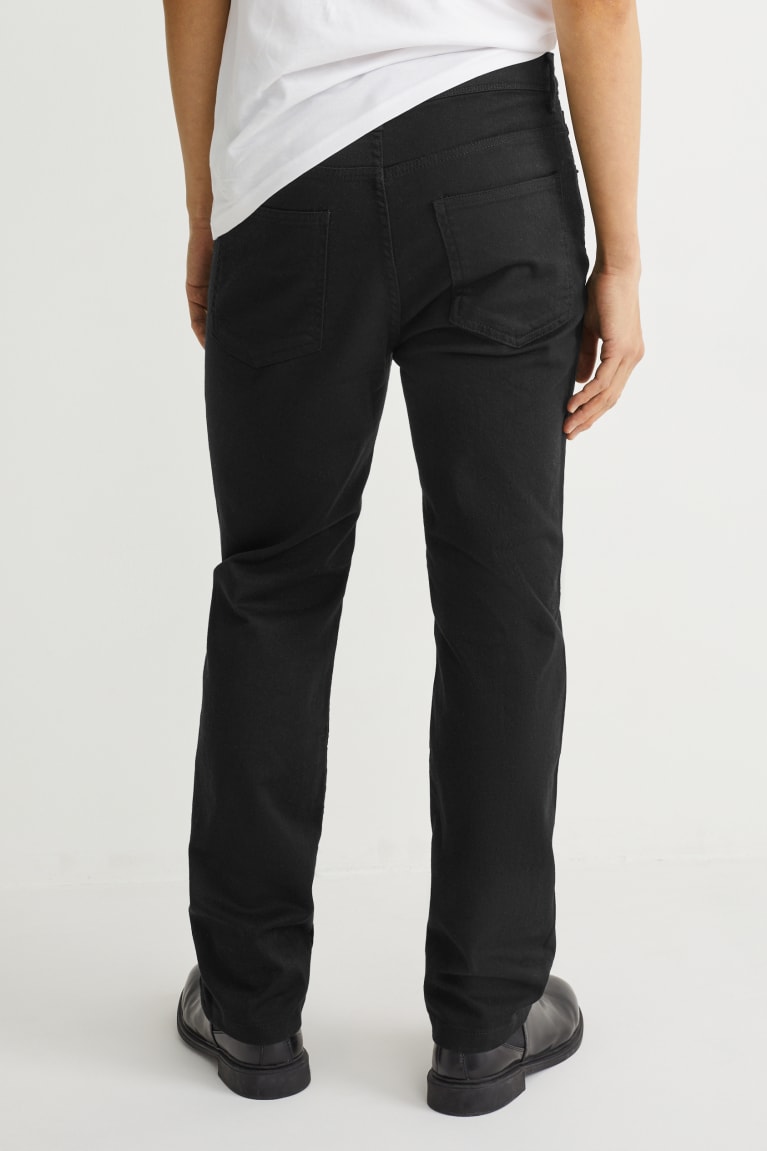 Pantalones C&A Regular Fit Negras | RCAWNH-752